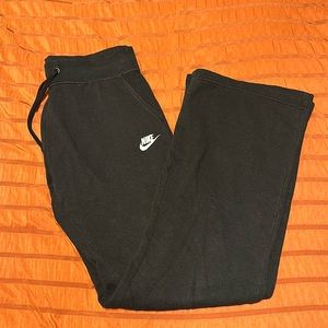 Nike Straight Leg Sweatpants